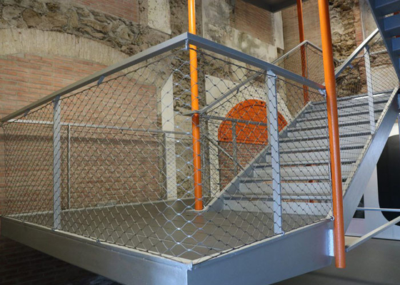 Excellent Flexibility Buckle Stair Mesh SS304 2.0 MM Wire 50x50 MM Hole
